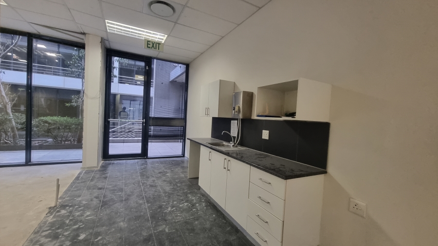 To Let Commercial Property for Rent in Woodstock Western Cape